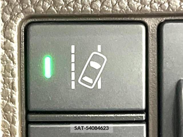 Honda N BOX 2021-08 333905-6