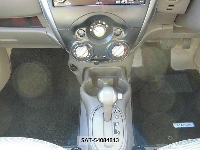 Nissan MARCH 2014-01 212549-10