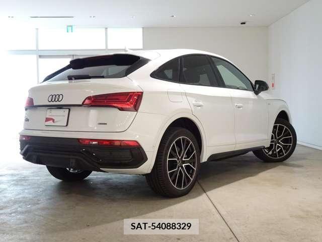 Audi Q5 2023-09 261285-1