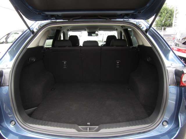 Mazda CX-5 2018-03 22121-18