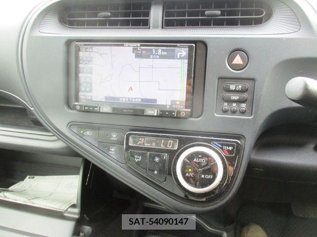 Toyota AQUA 2019-02 327771-7