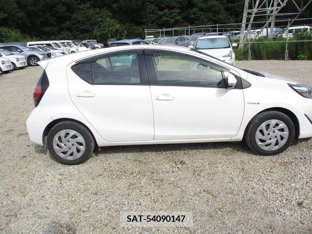 Toyota AQUA 2019-02 327771-5