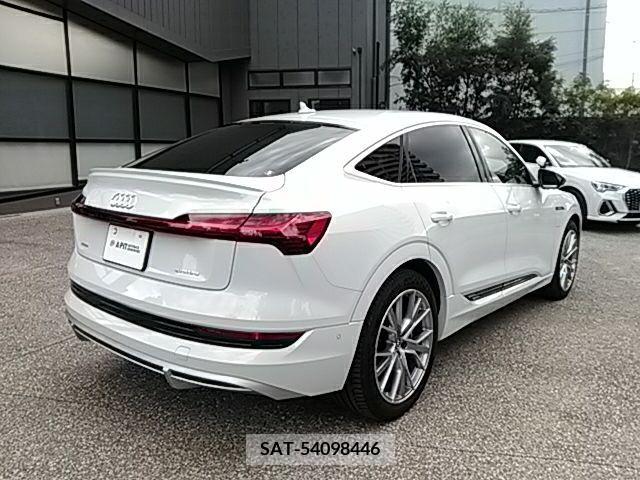 Audi E-TRON 2021-02 205308-18