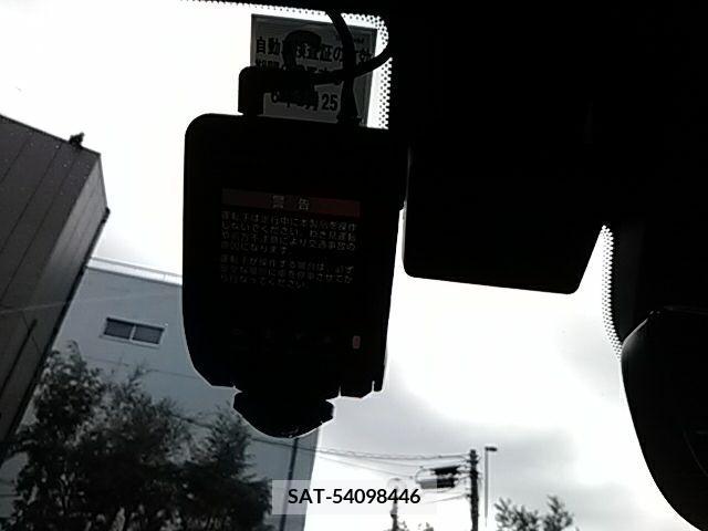 Audi E-TRON 2021-02 205308-19