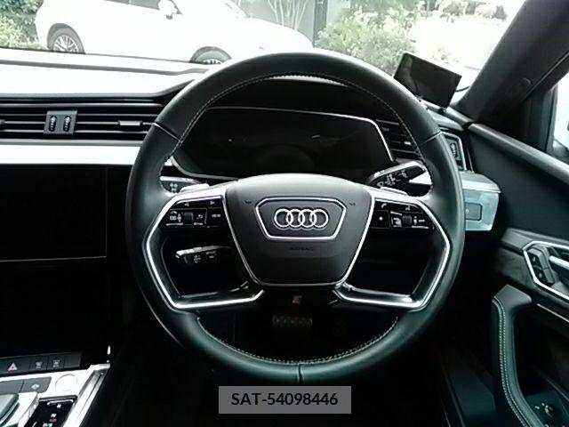 Audi E-TRON 2021-02 205308-7