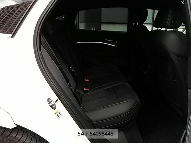 Audi E-TRON 2021-02 205308-11