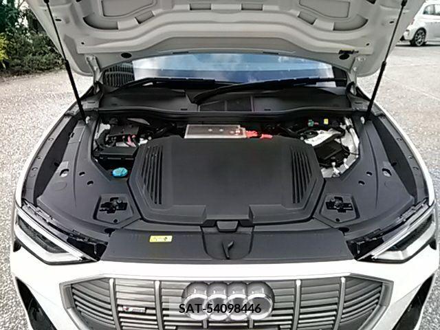 Audi E-TRON 2021-02 205308-14