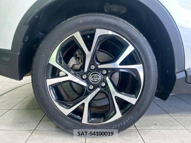 Toyota C-HR 2017-05 264051-13