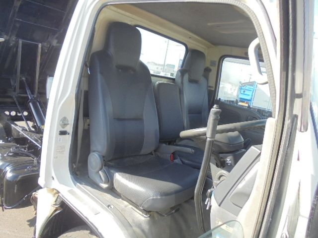 Isuzu ELF TRUCK 2014-09 196303-9