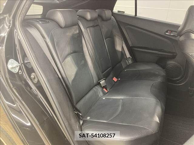 Toyota PRIUS 2016-04 229705-12