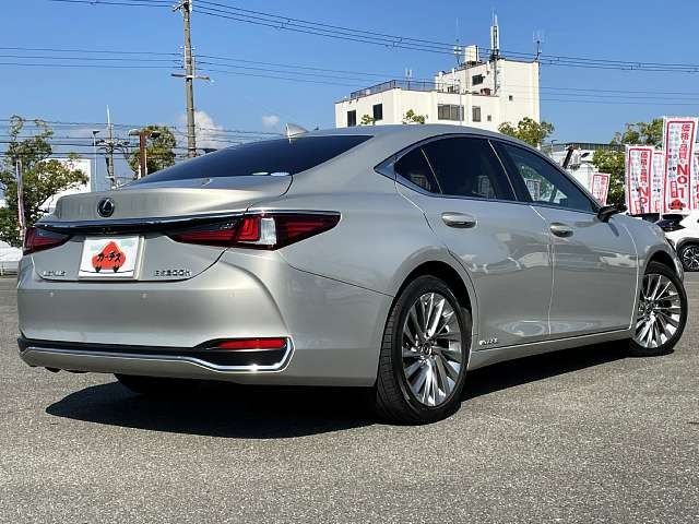 Lexus ES 2018-10 13104-2