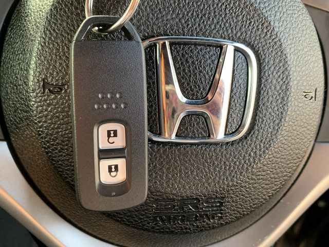 Honda N-VAN 2019-06 17406-22