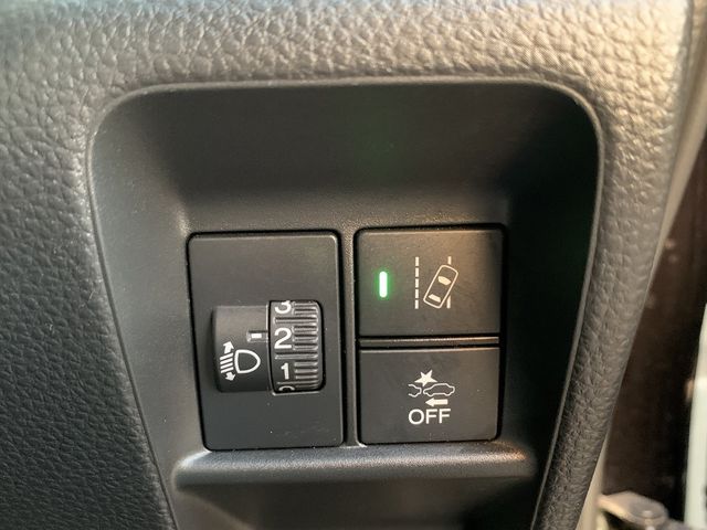 Honda N-VAN 2019-06 17406-21