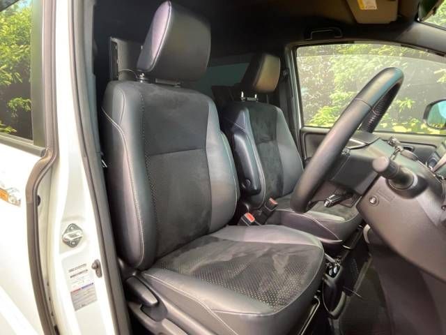 Toyota VOXY HYBRID 2020-12 193872-8