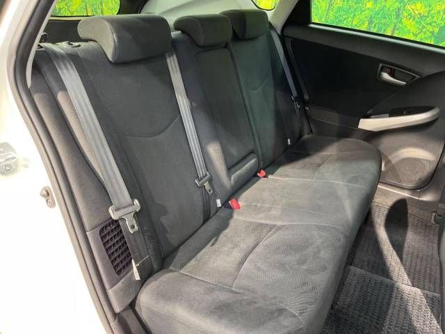 Toyota PRIUS 2015-01 183519-9