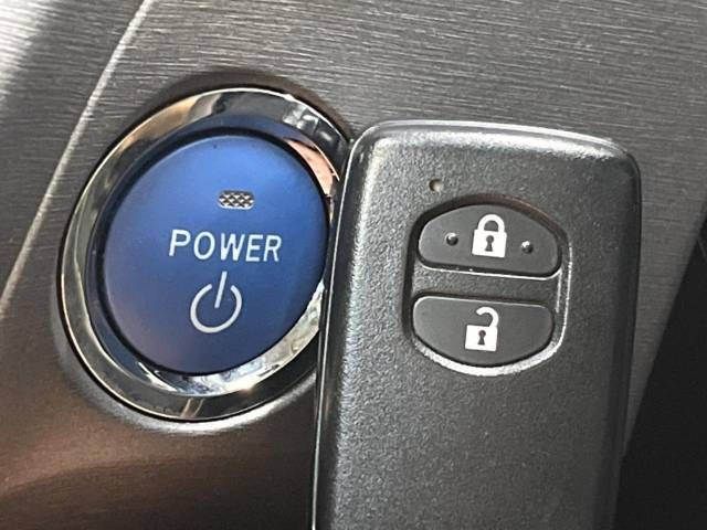 Toyota PRIUS 2015-01 183519-4