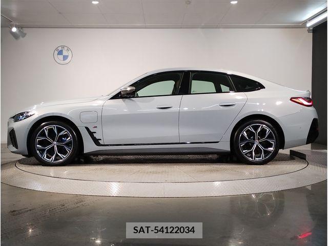 Bmw i4 2023-03 293758-1