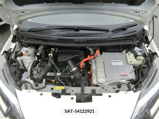 Nissan NOTE 2018-06 245767-13