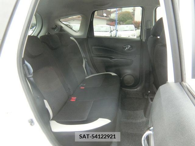 Nissan NOTE 2018-06 245767-6