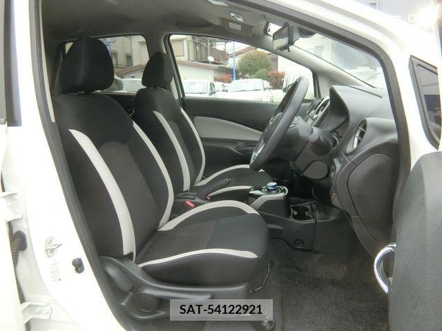 Nissan NOTE 2018-06 245767-5