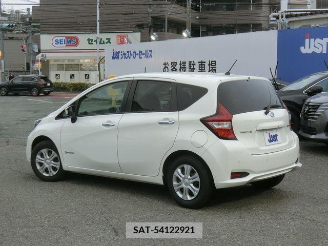 Nissan NOTE 2018-06 245767-2