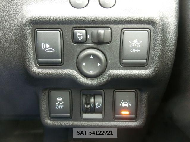 Nissan NOTE 2018-06 245767-8