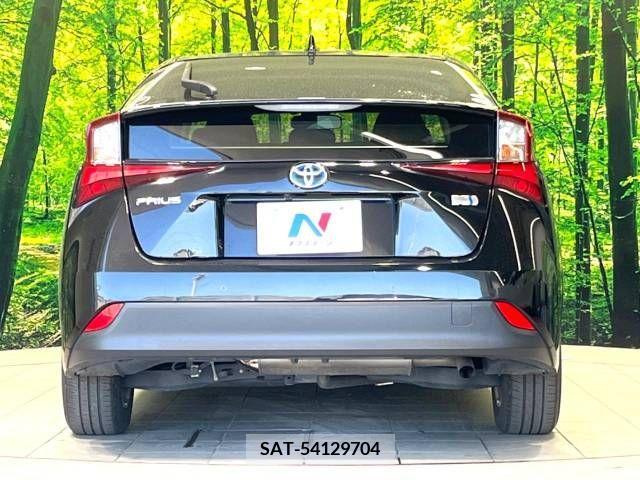 Toyota PRIUS 2020-01 213963-15