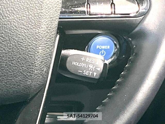 Toyota PRIUS 2020-01 213963-3
