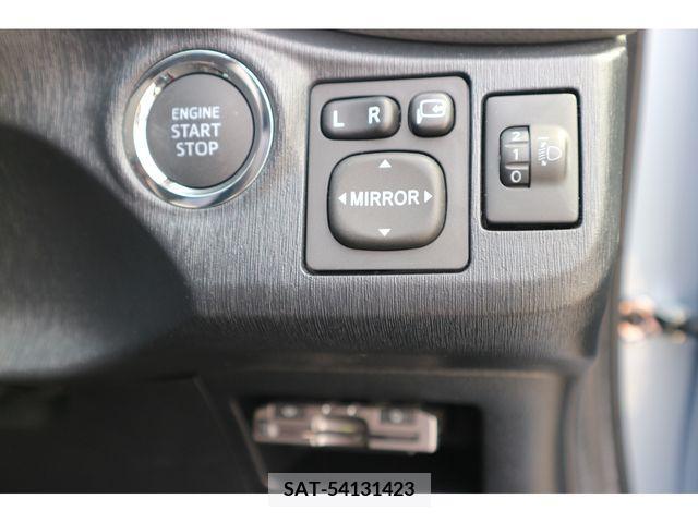 Toyota VITZ 2013-12 308713-7