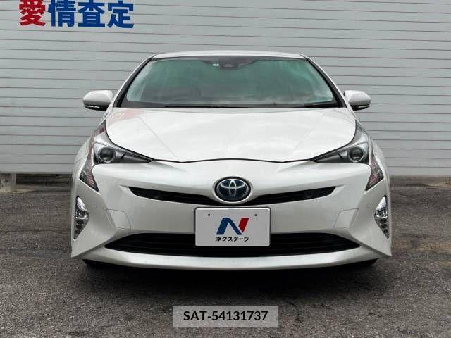 Toyota PRIUS 2017-08 322378-14