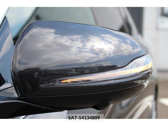 Mercedes Benz E-CLASS 2021-06 200082-12