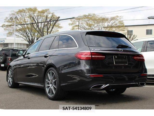Mercedes Benz E-CLASS 2021-06 200082-2