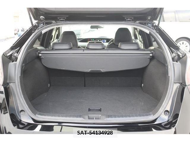 Toyota PRIUS 2017-04 205347-16