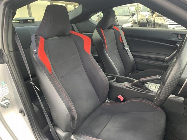 Toyota 86 2012-05 8390-8
