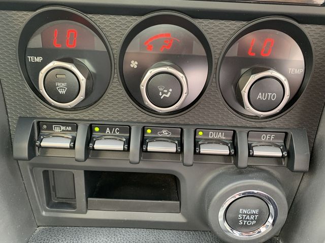 Toyota 86 2012-05 8390-16