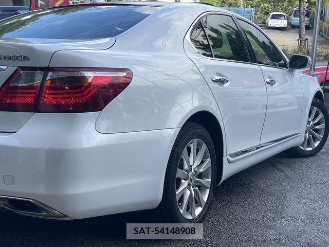 Lexus LS 2011-09 202110-5