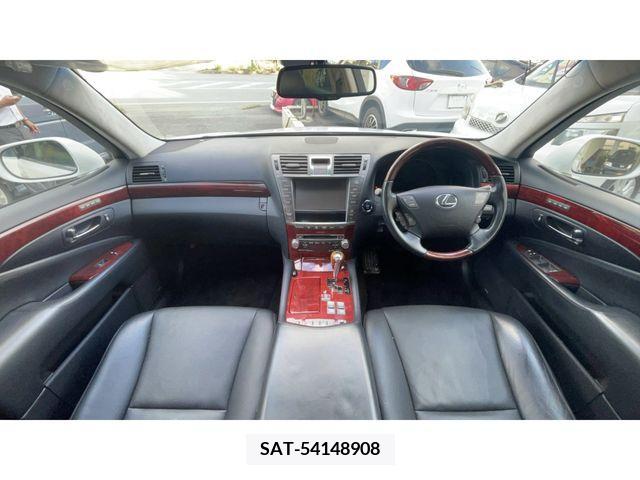 Lexus LS 2011-09 202110-7