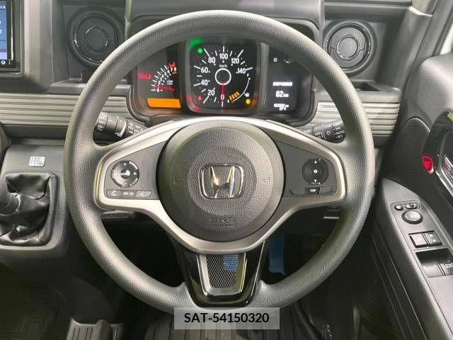Honda N-VAN 2019-08 378995-11