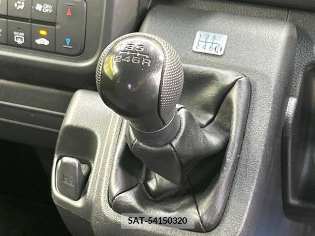Honda N-VAN 2019-08 378995-2