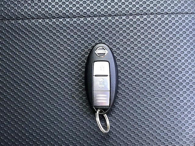 Nissan X-TRAIL 2012-09 4426-22