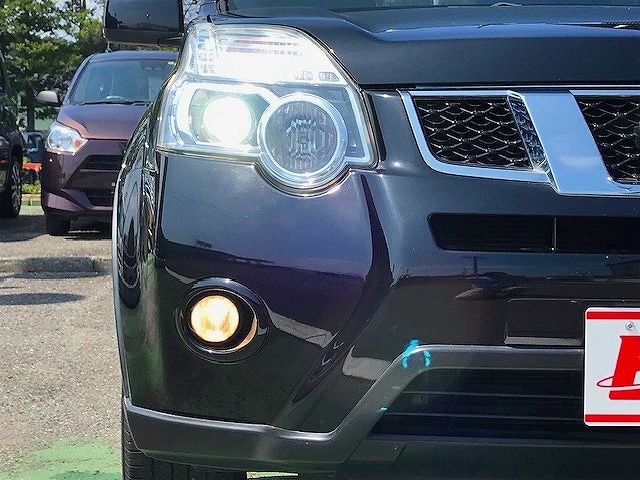 Nissan X-TRAIL 2012-09 4426-25