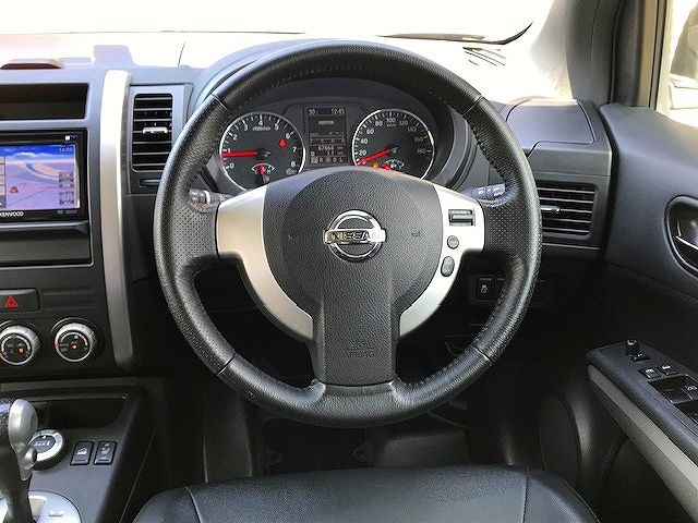 Nissan X-TRAIL 2012-09 4426-13
