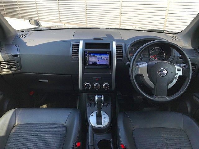 Nissan X-TRAIL 2012-09 4426-1