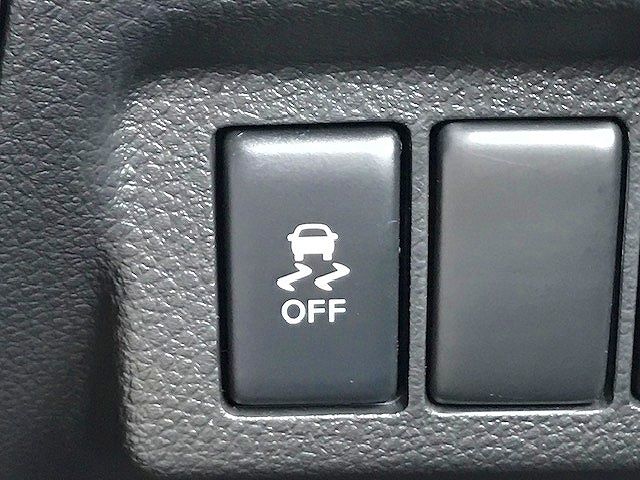 Nissan X-TRAIL 2012-09 4426-11