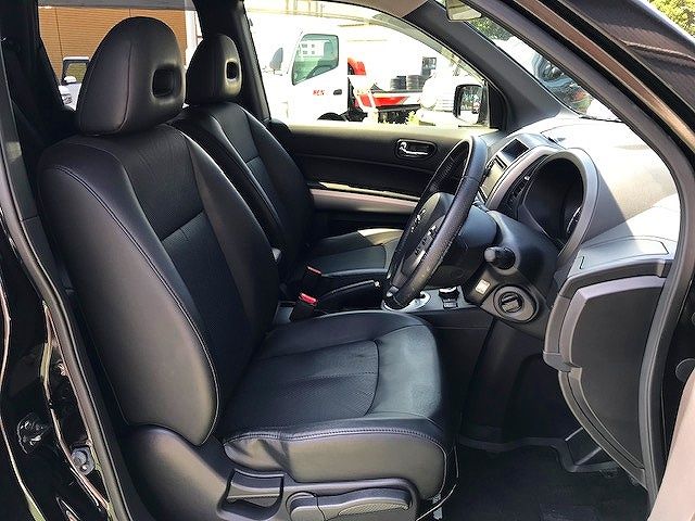 Nissan X-TRAIL 2012-09 4426-3
