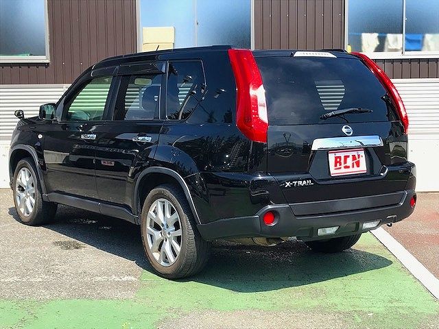 Nissan X-TRAIL 2012-09 4426-8