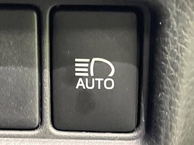 Toyota C-HR 2017-03 188939-5