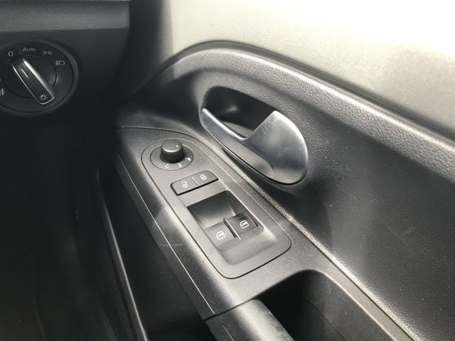 VolksWagen UP! 2018-08 13402-20