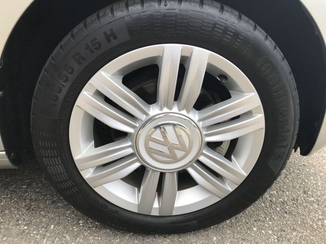 VolksWagen UP! 2018-08 13402-26