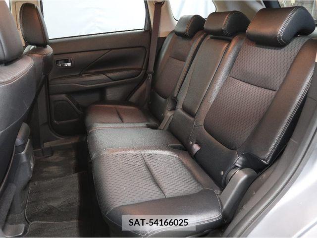 Mitsubishi OUTLANDER PHEV 2013-03 281175-22